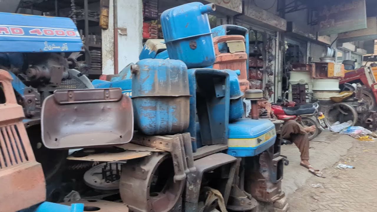 ٹریکٹر کباڑ مارکیٹ فیصل آباد 
