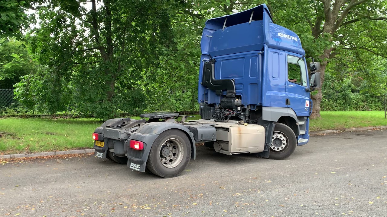How to Uncouple and Recouple an Artic Lorry for your DVSA Driving Test -  (2021)