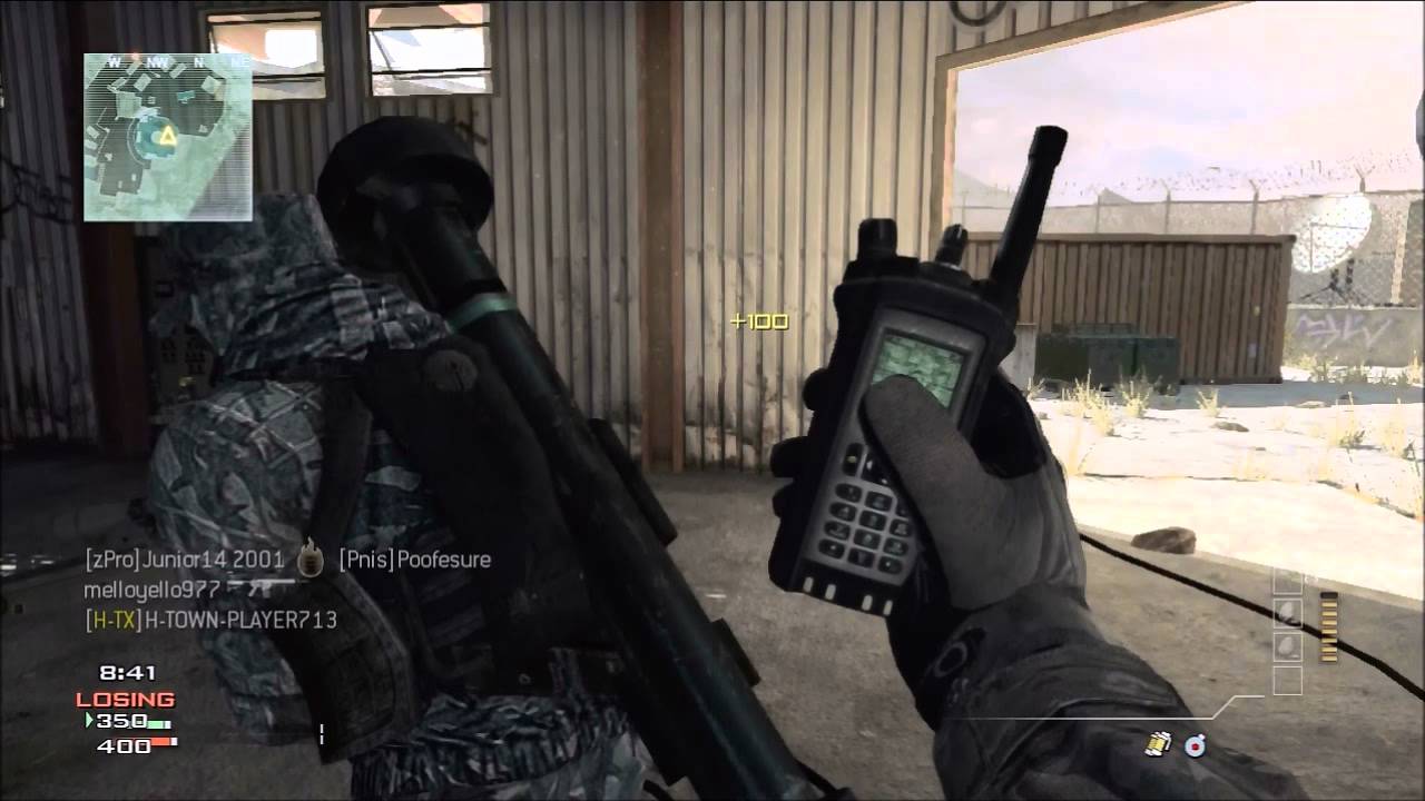 iPhone 4 On Modern Warfare 3 (Funny MW3 Commercial)