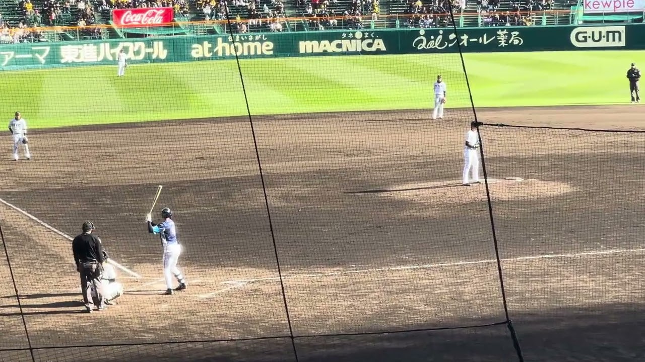 阪神対西武オープン戦　岩崎