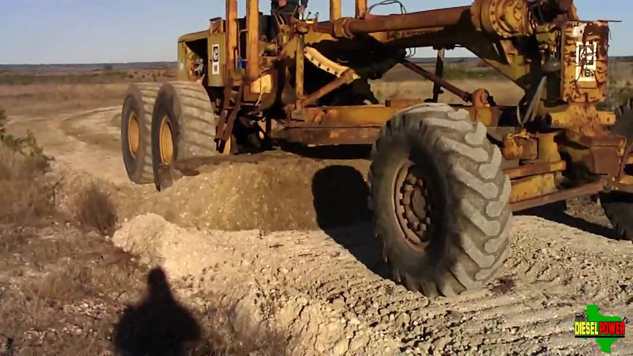 Caterpillar 16 Motorgrader [HD 720p]
