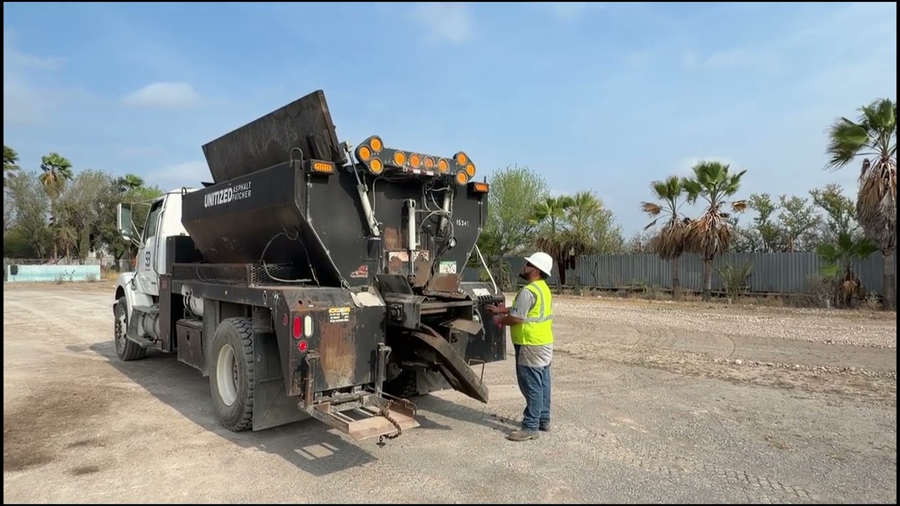 EQUIPO BACHADOR UNITIZED ASPHALT PATCHER AÑO 2007