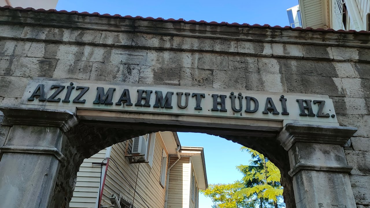 İstanbulun Manevi Fatih'i Aziz Mahmut Hüdayi Hazretleri ve Kaptan Paşa Camii