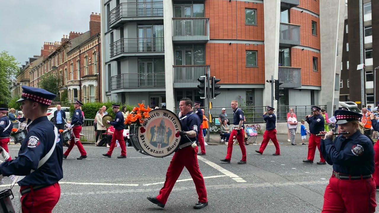 2022-07-12–Belfast Orange Day Parade–Lifted Restrictions