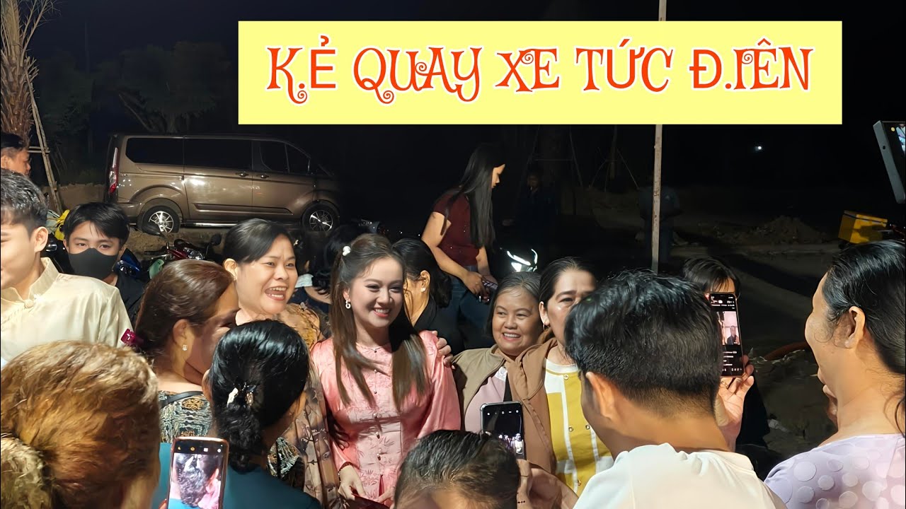 Quay Xe Bắt Gặp Cảnh Hồng Loan Được Bà Con Tiếp Đón Nồng Nhiệt, Về Nhà Mất Ngủ Luôn!