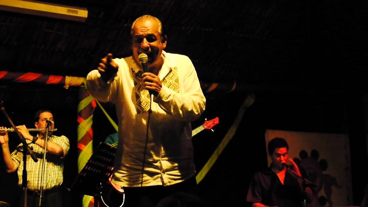 carlos mej&iacute;a godoy: 