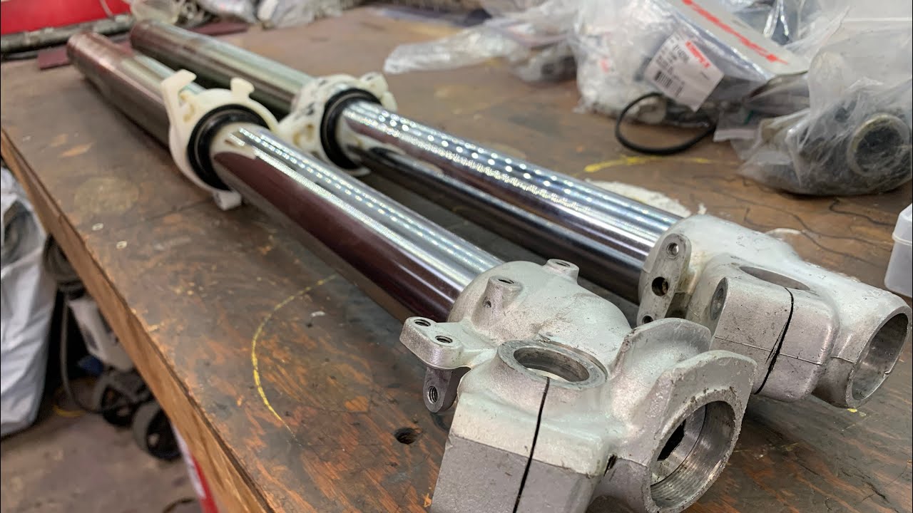 1996 YAMAHA YZ125 2 STROKE REBUILD PT 7 (переборка вилок KYB)