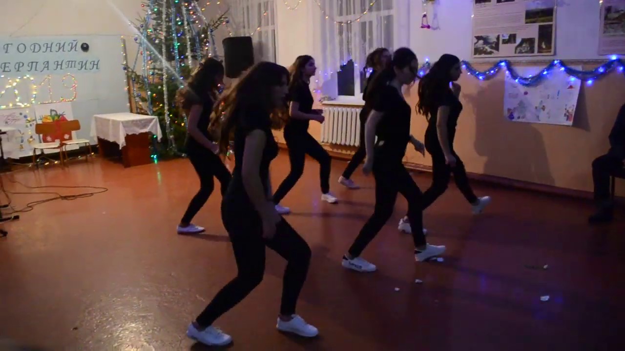 Танец на Новый год (9 класс) под песню Dua Lipa - New Rules