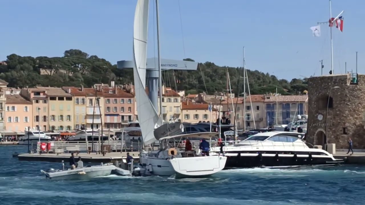 Sailboat crashes into pier in Saint Tropez April 23