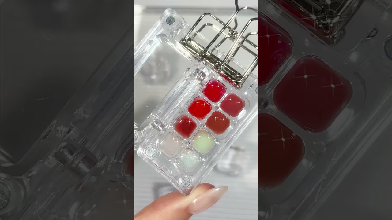 Watercolor or mini lip gloss palette? 🎨 😍