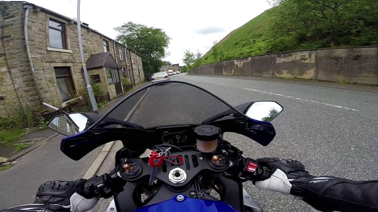 Yamaha YZF R1 2016: Test Ride And First Impressions