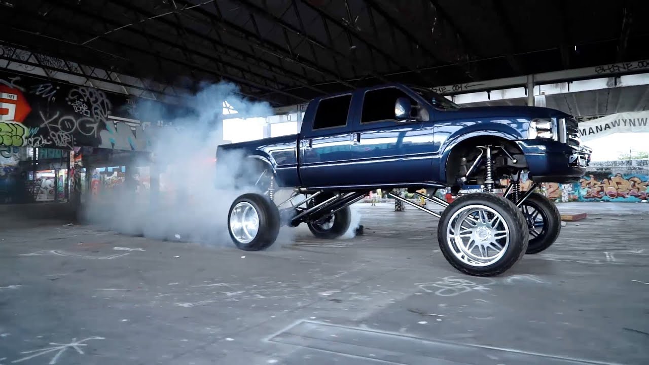 Specialty Forged Wheels | Big Blue on SF027 26x16