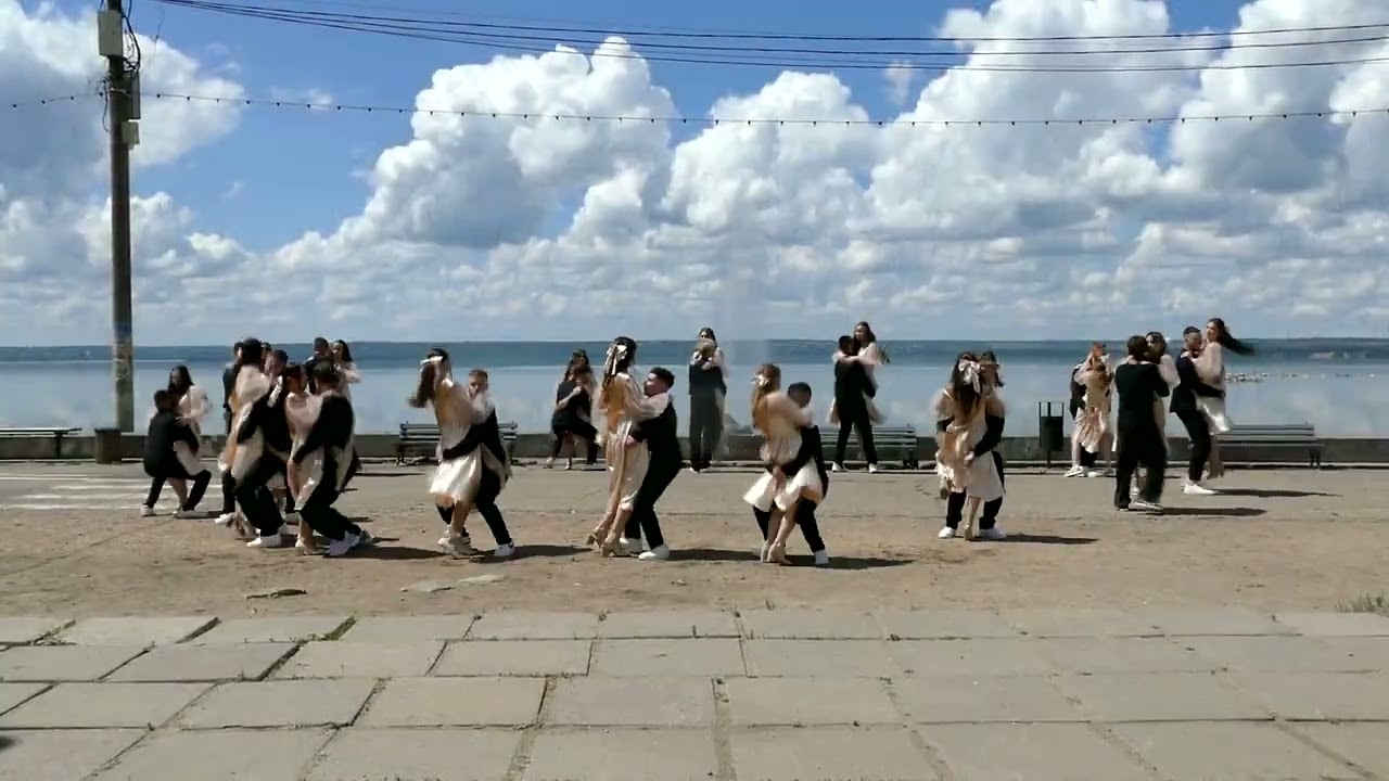 Випуск 2025. Вальс 11Б