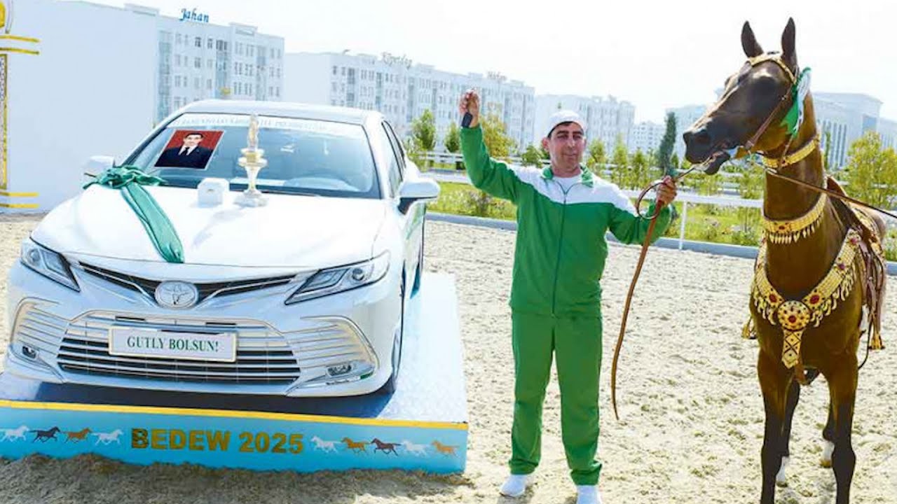 Ahal Teke Atları Şaha Kalktı, T&uuml;rkmen Atı Milli Bayramı Kutlandı