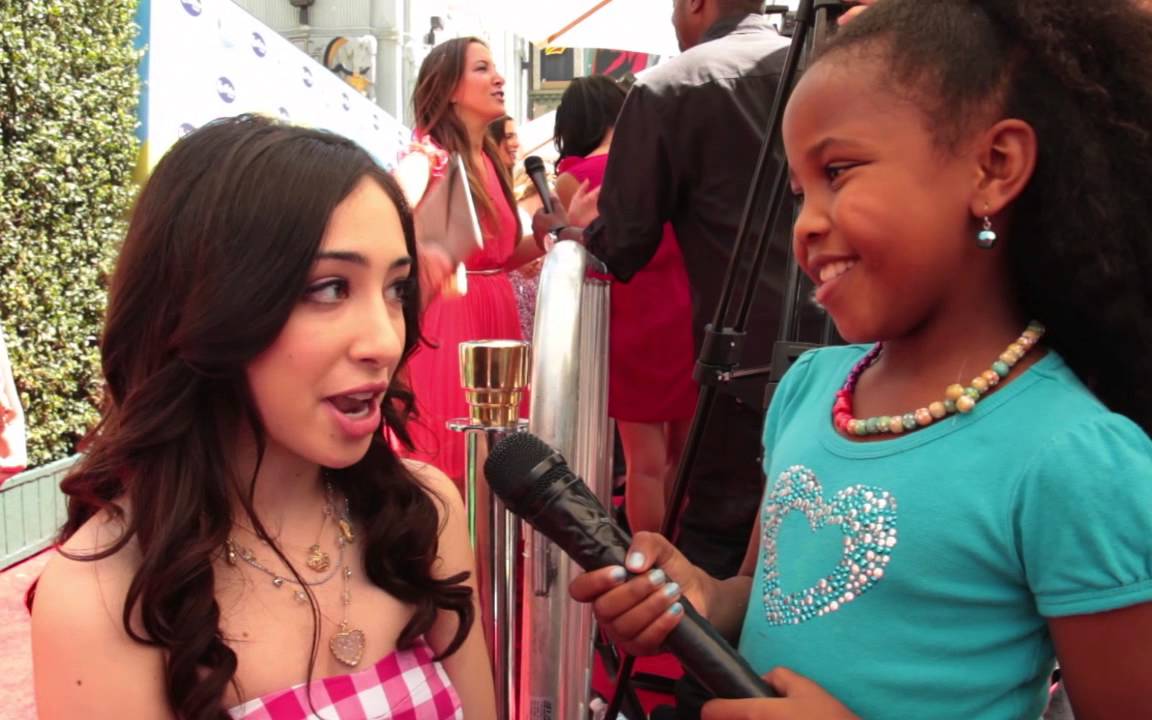 Harmony Bailey Talks With Ainsley Bailey Of Disney's Shake It Up At Oogieloves Premiere