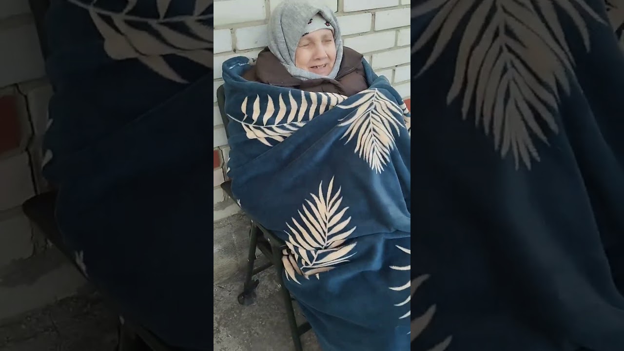 НА ВУЛИЦІ