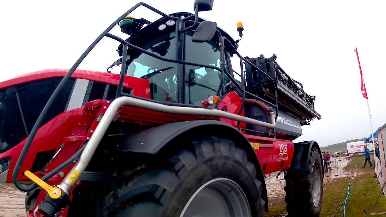 2016 Horsch Leeb PT 330 7.2 Litre 6-Cyl Diesel Self Propelled Agricultural Sprayer (326 HP)