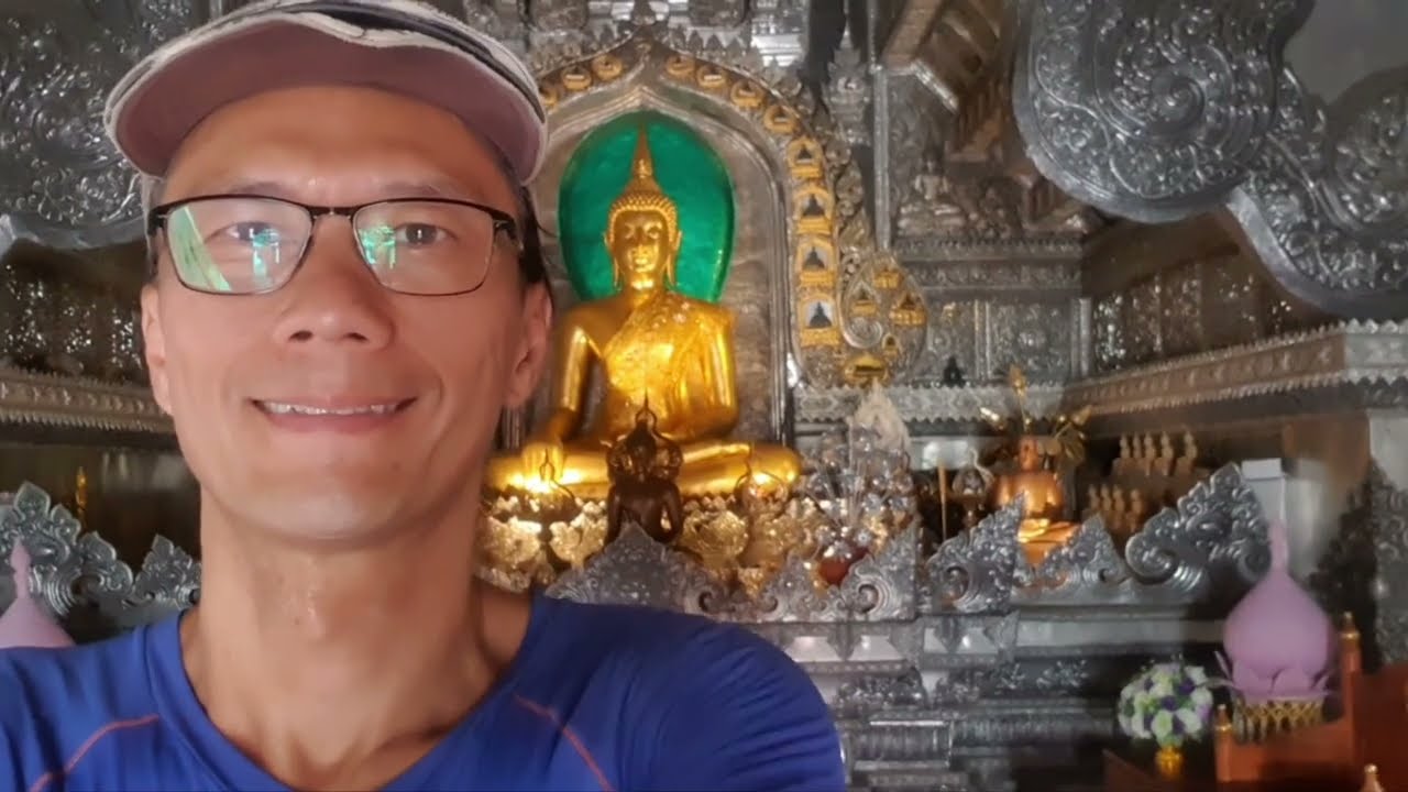 Silver Temple (Wat Sri Suphan) in Chiang Mai - Thailand | Traveler Ni