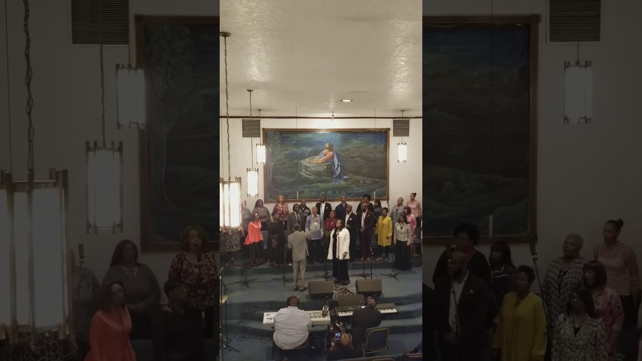 Pastor DeAndre Patterson and The Progressive reunion radio choir : Jesus Christ Is The Way