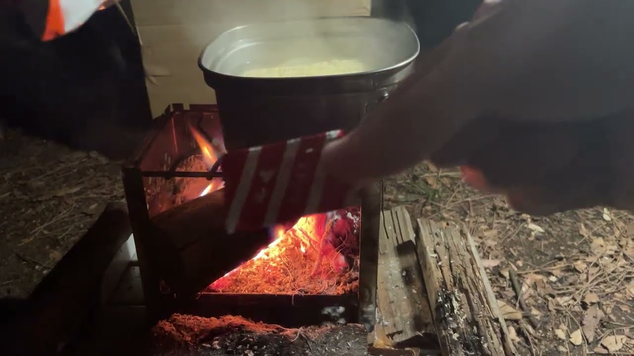 キャンプの締めのラーメン