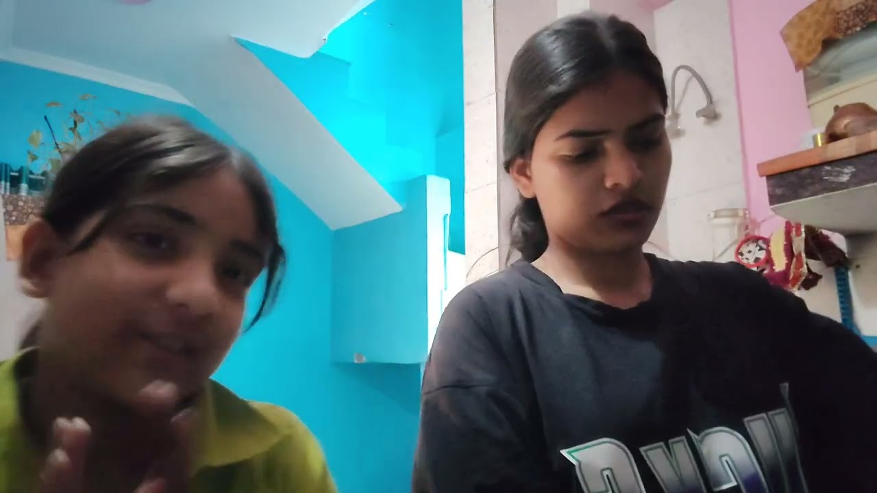 Aaj Holi special Gujiya Ghar Pe Banai