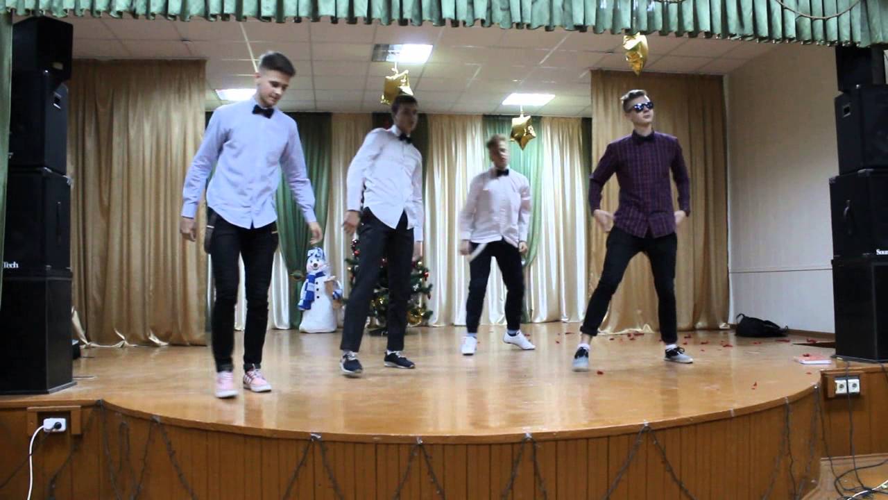 Выступление на новый год 2015-2016 9-11 классы школы №14 2 часть