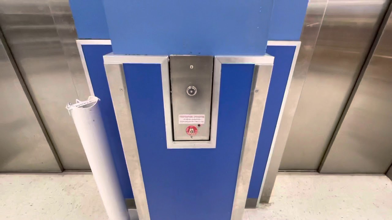 First Video of iPhone 12 : Schindler 400A Traction Elevators at Walmart (Square One), Mississauga ON