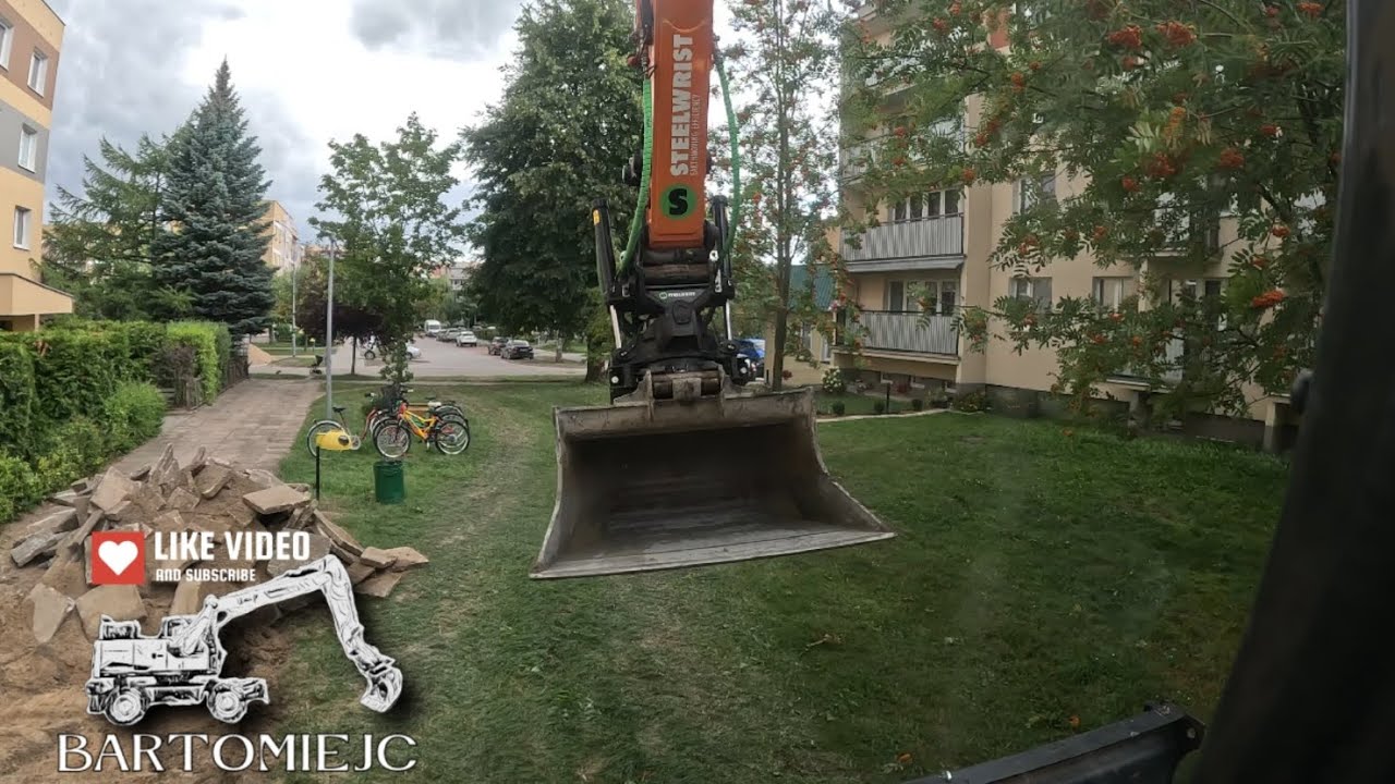 Nowy - stary chodnik | DEVELON DX170W7 | STEELWRIST X20