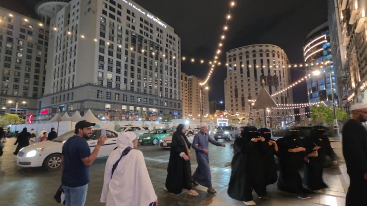 SUASANA SAHUR TERAKHIR BULAN RAMADHAN DI KOTA SUCI MADINAH NYARI MAKANAN 🇮🇩 DEKAT MASJID NABAWI