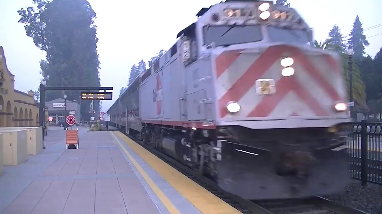 Caltrain AM Rush @ Burlingame, 11/16/18