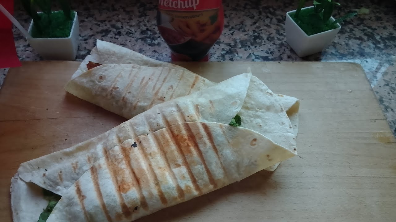 شاورما الدجاج منزلية بطريقة سهلة ولذيذة مع /صلصة اقتصادية /😋