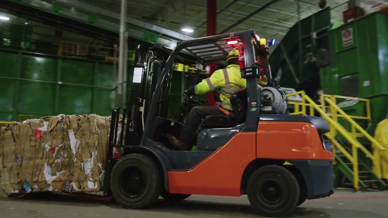 Recycle Right: Turning Recycled Materials into New Products