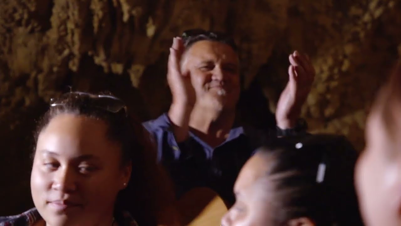 TE ARAROA SERIES 2 - EP 4 - WAITOMO