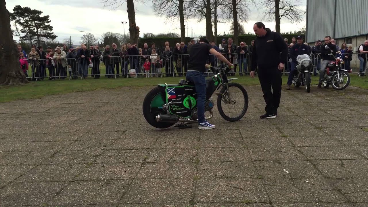 Speedway bike running