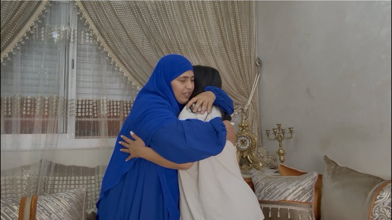 انا سباب هدشي مشيت عند ماما صدماتني لقيت عقلها خارج 😭