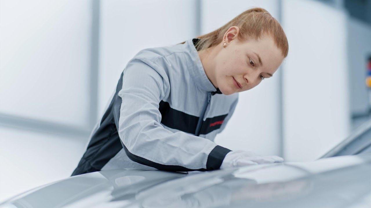 2025 Porsche Taycan &Uuml;retim Tesisi: Milyar Dolarlık Fabrika Turu