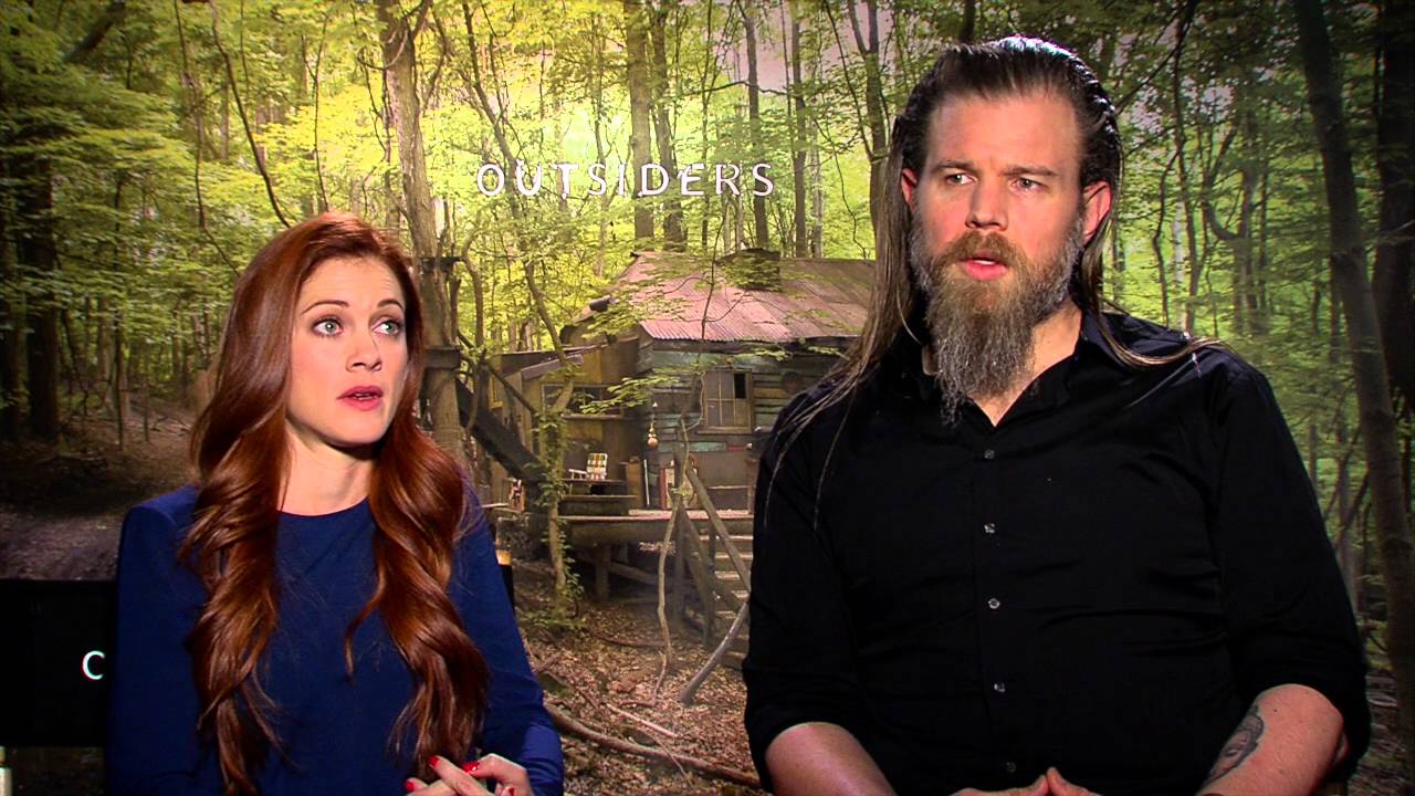Outsiders Stars Ryan Hurst and Gillian Alexy on Season 1