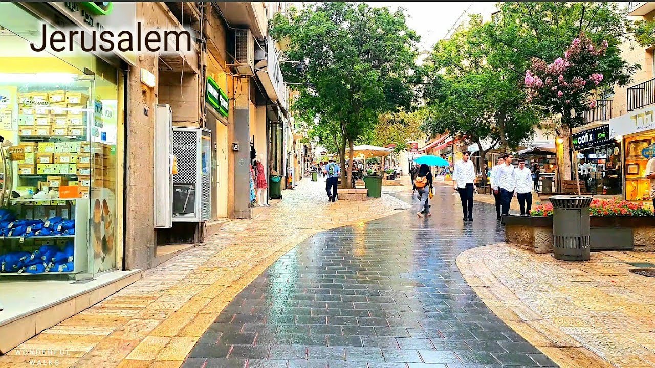 Jerusalem | Walking in The Rain | Israel
