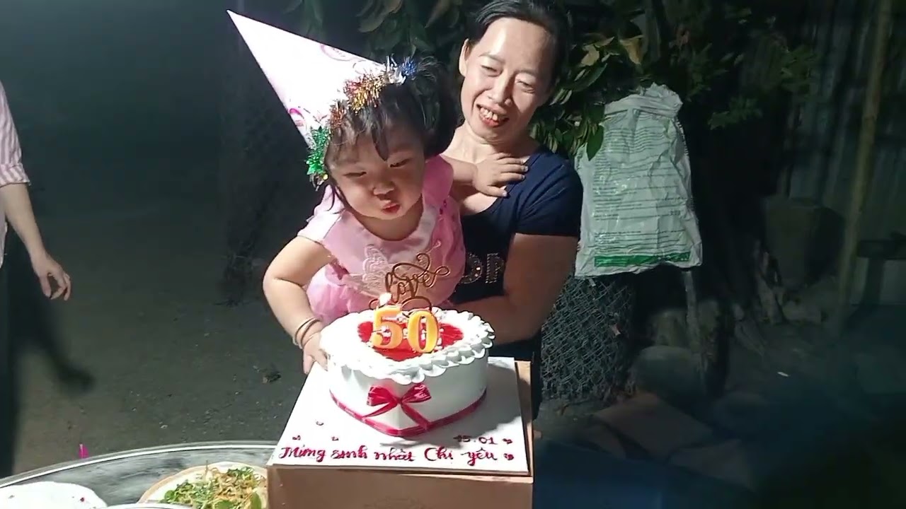 Happy birthday chị Ni 🎂🎂🎁🎁