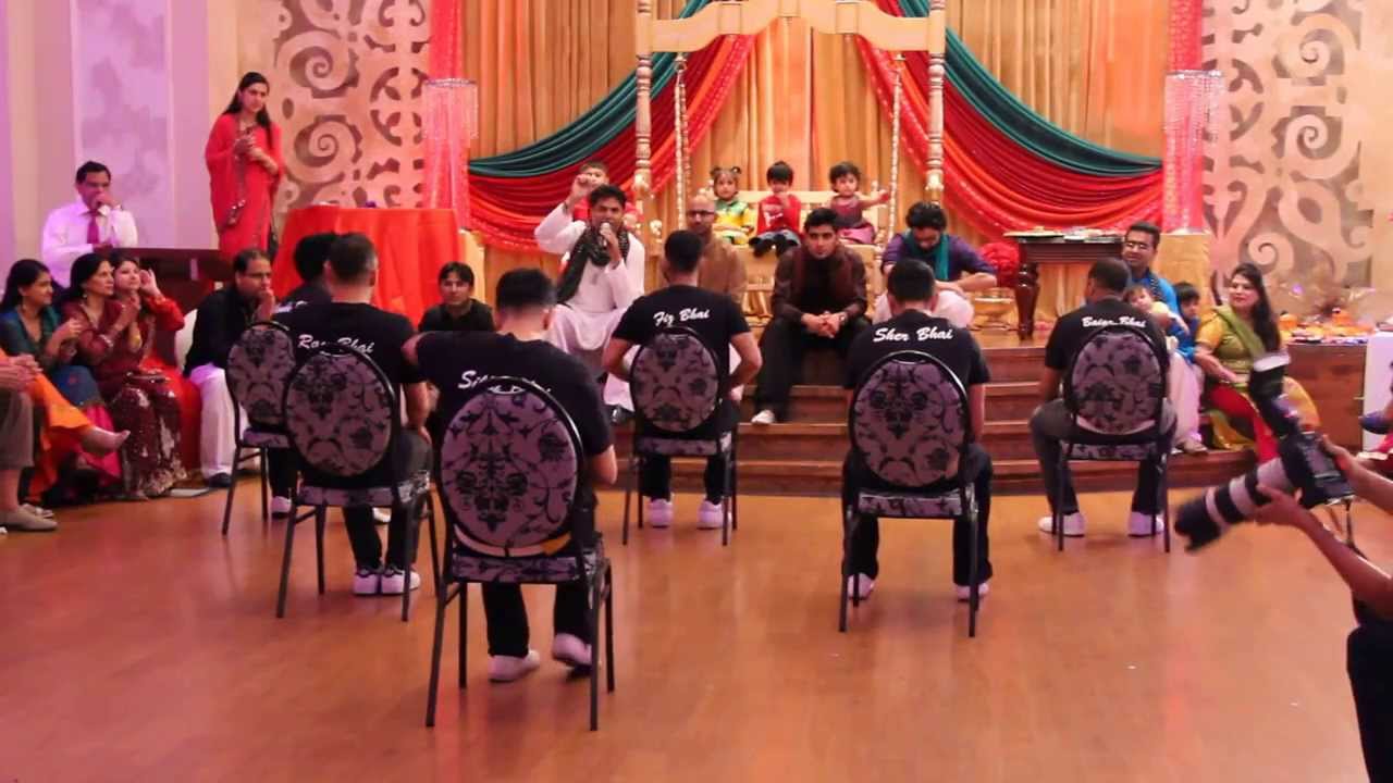 Best Mehndi Dance Bollywood Style (Tum Hi Ho, Jugni, Badtameez Dil) - VIP Boys