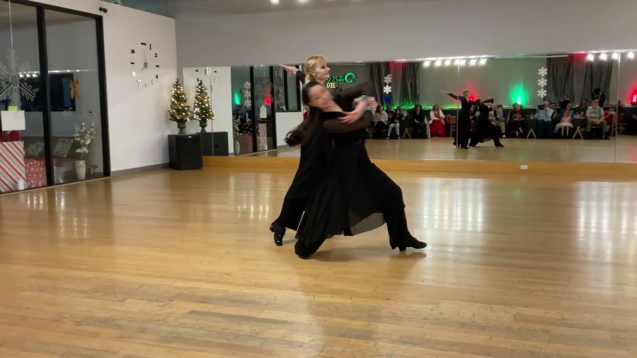 Dec. 11, 2022 Showcase: Snowman Viennese Waltz