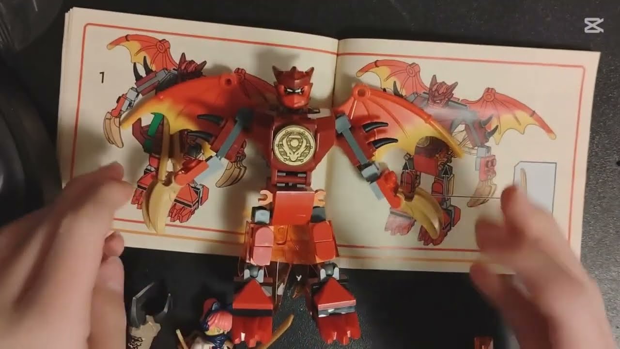 Tässä videossa avataan Ninjago dragons Rising. Kai Dragon Mech Battle Pack.