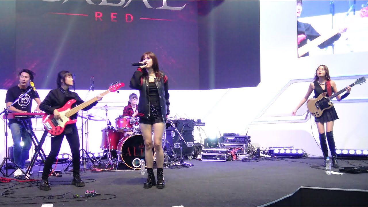 น้ำ ตาล ลูกหวาย บุ๊ค ALIZ  @ 𝐆𝐞𝐧 𝐏𝐥𝐚𝐲 #ThailandGameShow2023 #ALIZband #Leenam