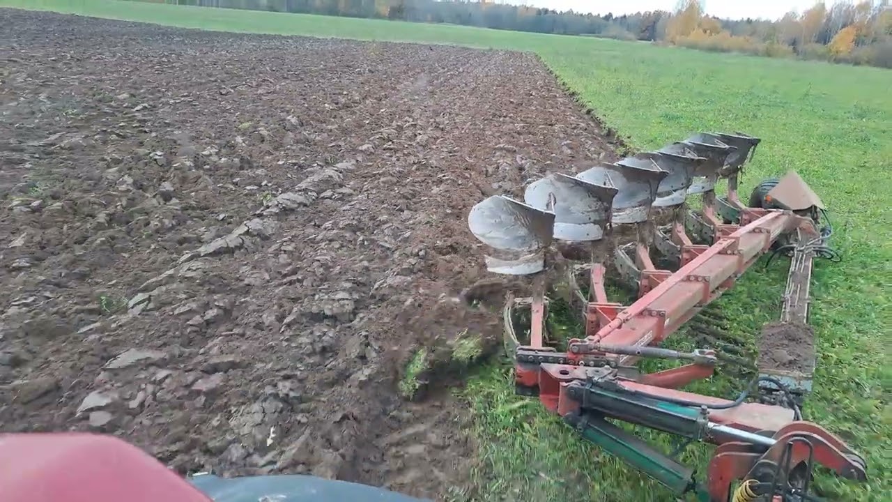 Case mx magnum 180 and Kverneland 6x6 autumn plowing