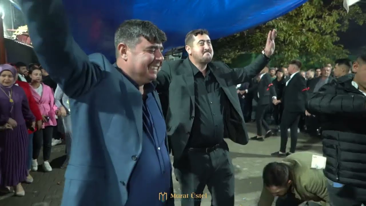 Maraş Düğünleri / Halaylar / Berber Mücahit TEKER  / Ali Bayburt ve Ekibi / Millet Çoştu