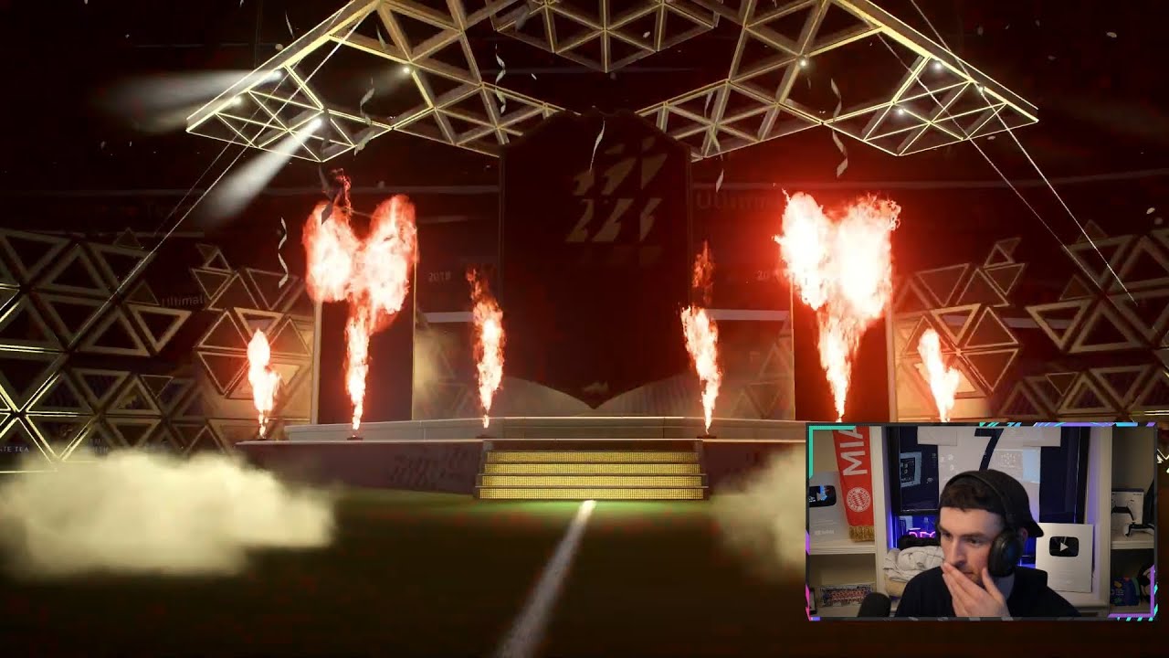 Nick's First FUT Champs Rewards (Rank 2) of FIFA 22