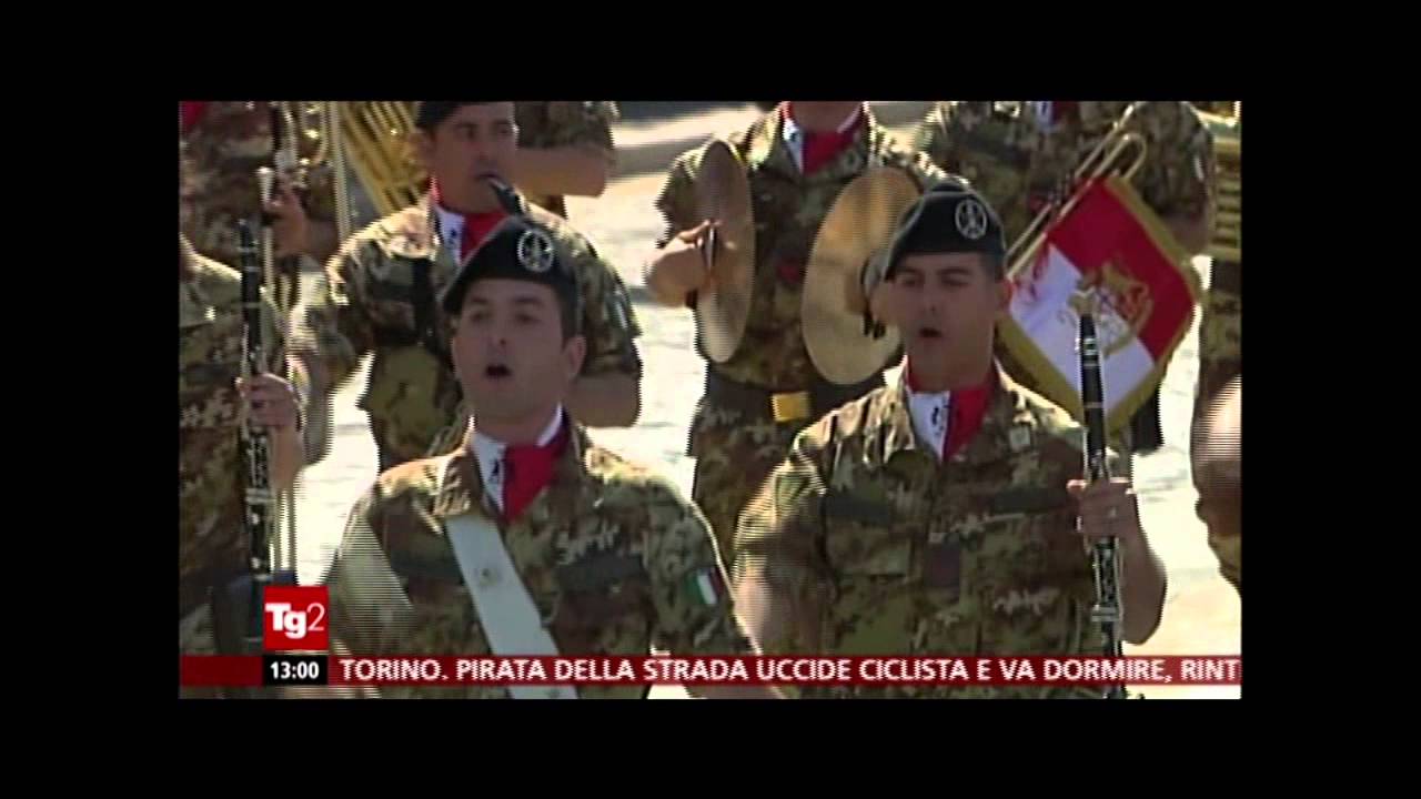 Rai 2 Tg2 2 giugno 2013.  Rivista militare e intervista al Ministro Mauro