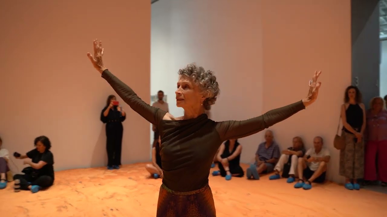 Let's Dance!: Carlos Bunga / Hilary Cartwright, 