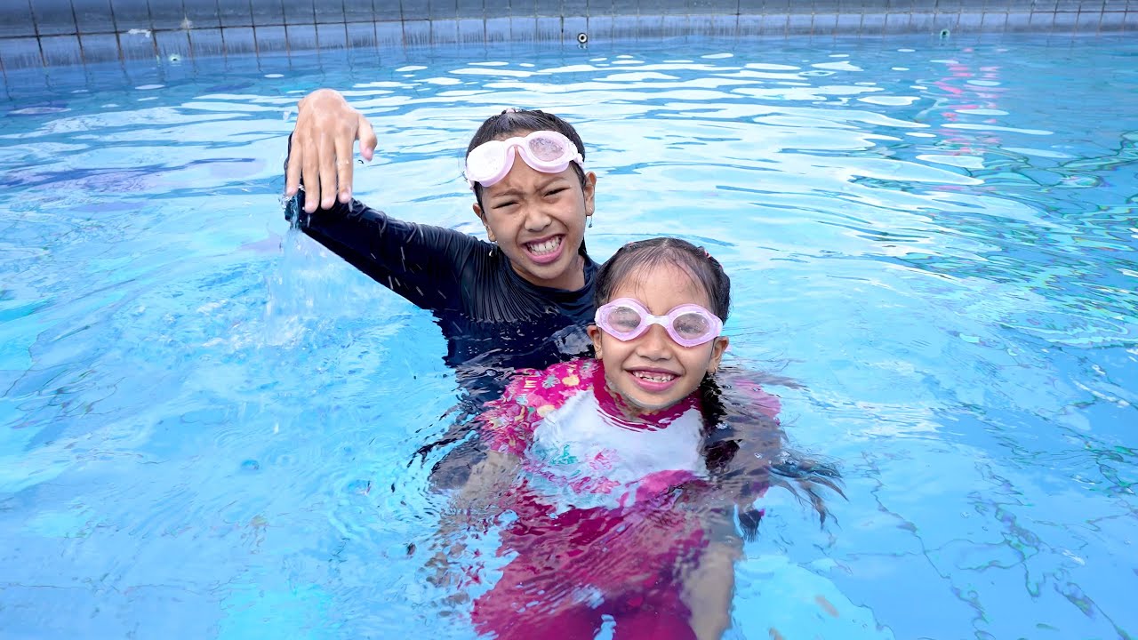 Keysha Dan Sheena Drama Cobil Tidak Bisa Berenang