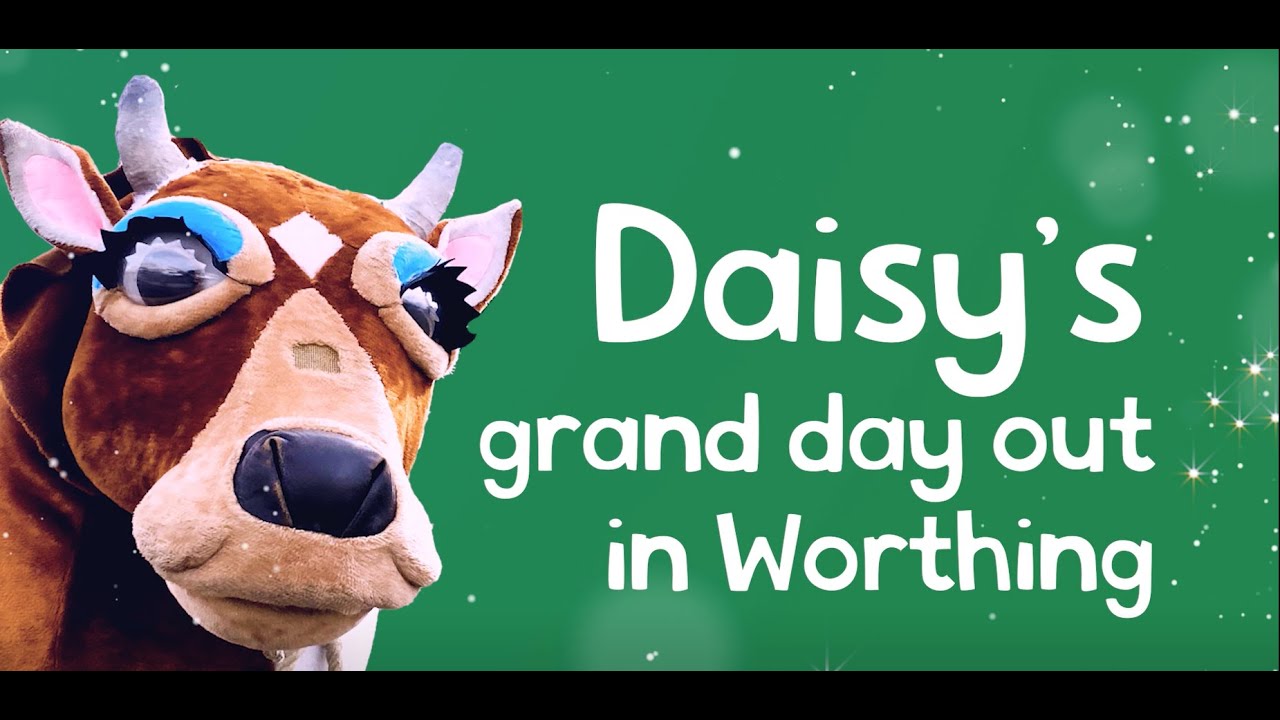 Daisy's Grand Day Out In Worthing || Jack and the Beanstalk: The Pantomime 2022 || Pavilion Theatre